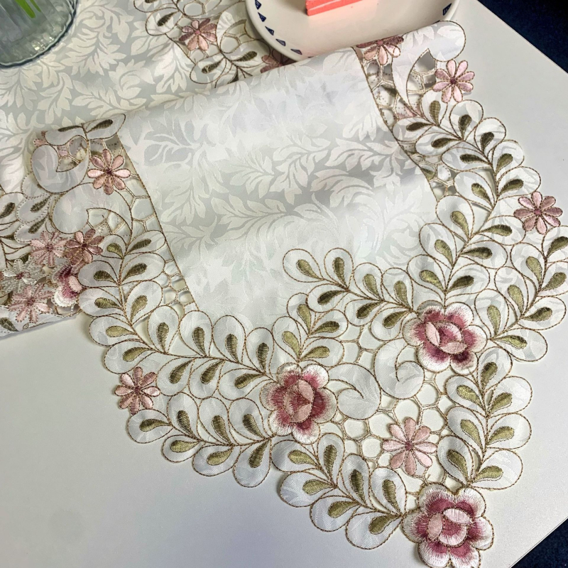 Пасторален стил бродиран път за маса с цветен мотив, 90% полиестер, нишка за бродерия от коприна, по поръчка, за дневна, спалня и кабинет