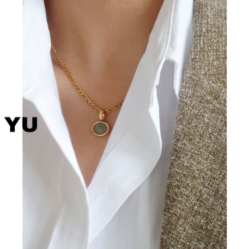 Titánacélból készült ovális medálos nyaklánc, zöld aventurin, retro stílus, többszintű dizájn