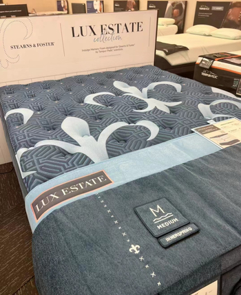 Saltea Cedric din poliester – Material: Poliester, Stil: Modern minimalist, Model: Abstracție geometrică, Cod produs: 55534, Logo personalizat disponibil