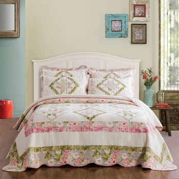 Set de lenjerie de pat 3 piese, stil european, cu quilt brodat, model floral, personalizare disponibilă, logo tipărit, nivel hotelier