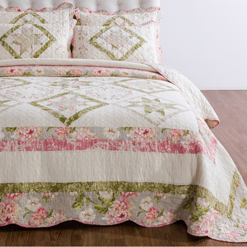 Set de lenjerie de pat 3 piese, stil european, cu quilt brodat, model floral, personalizare disponibilă, logo tipărit, nivel hotelier