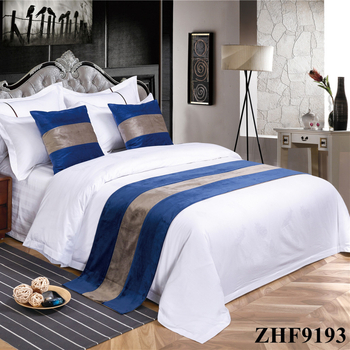 Runner de pat hotelier cu model în dungi, din poliester, stil japonez, personalizare disponibilă, imprimare logo