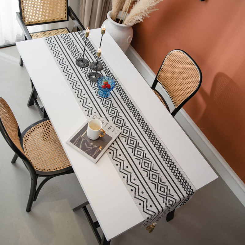 Jacquard stolni tekstil s geometrijskim blokovima boja za blagovaonu i stolić za kavu