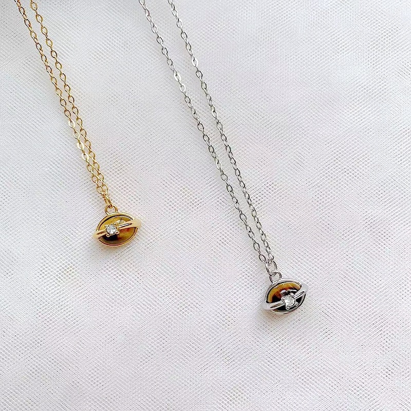 Yaru márkájú titánium acél nyaklánc geometriás medállal, Flash O lánccal, titánium acél anyag, őszi 2025