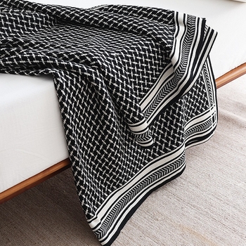 Cuvertură tricotată în stil nordic — recomandată de designer, acrilic, model geometric, 300–499 g, pentru toate anotimpurile