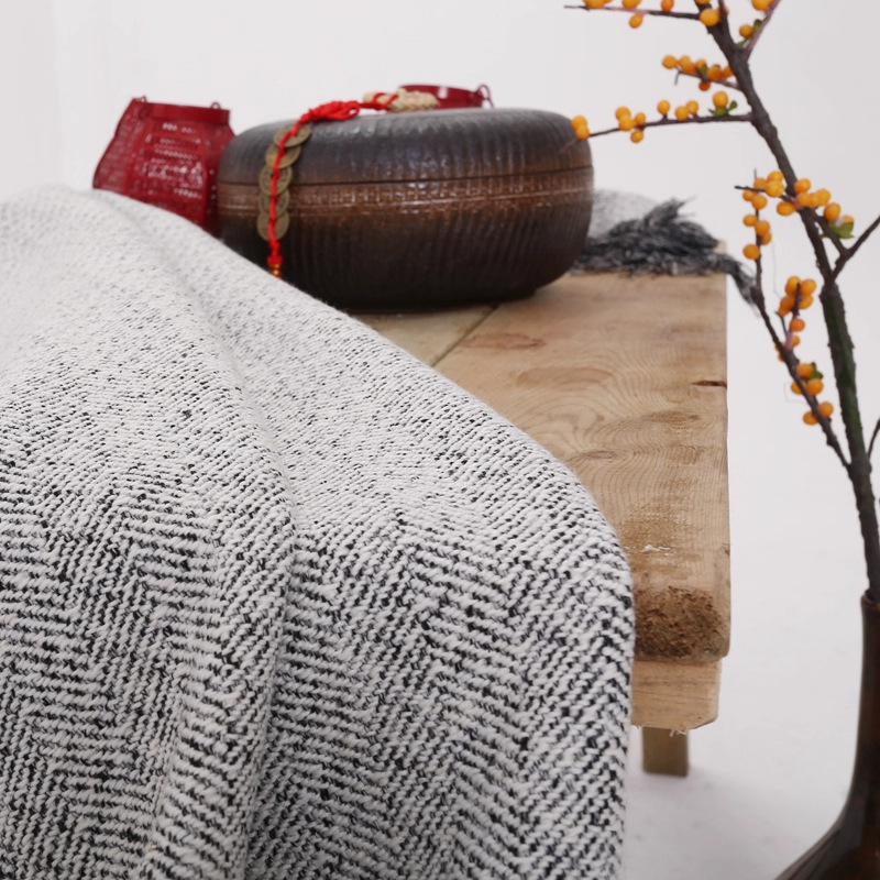 Pătură Raschel tricotată — fibră de poliester, 1000–1500 g, dungi, stil modern minimalist