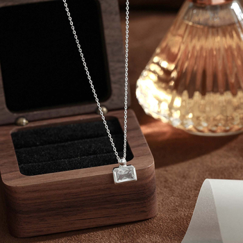 Colier din argint Sterling, design minimalist cu sticluță de parfum, pandantiv cristal, lanț încrucișat, lungime 41–50 cm