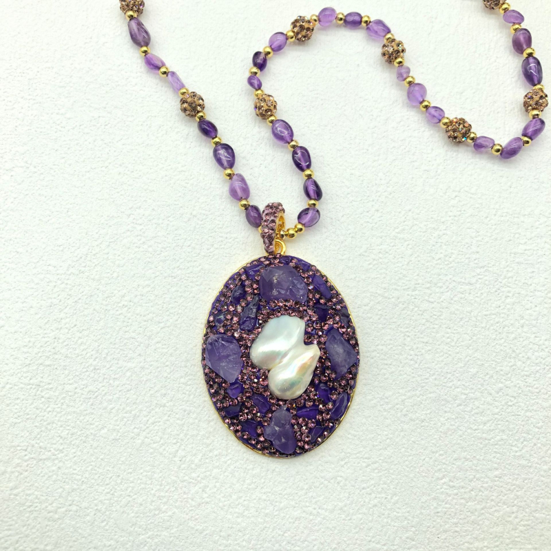 Ametiszt kristályos nyaklánc, gyémántkezelés, geometrikus stílus, oldalsó lánc, súly 50 g