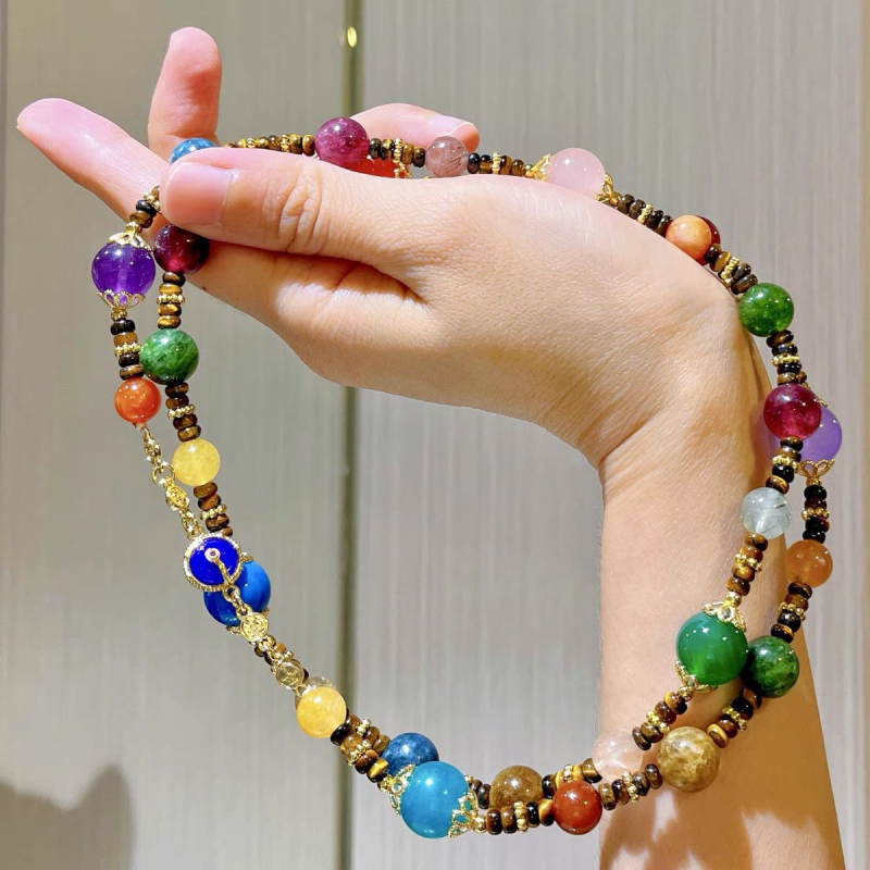 Geometriai réz-cirkon nyaklánc kézzel készített, 18K arany medállal, uniszex