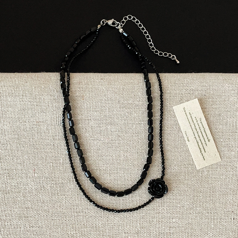 Kaméliás nyaklánc, dupla rétegű, fémből készült gyöngyökkel, gyöngyház medállal, standard lánccal