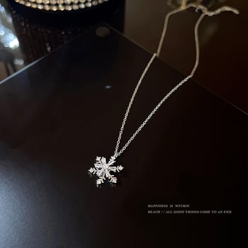 Forgó hópehely zirkon medálos nyaklánc titánacélból, keresztlánccal, állítható hosszúság 21–50 cm