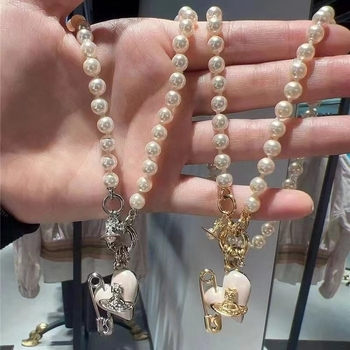 Colier cu pandantiv inimă și lanț cu perle, cupru, cristal artificial, lungime 41–50 cm, stil lux lejer