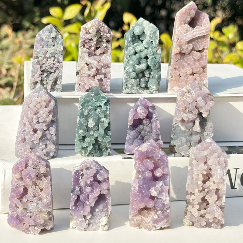 Grape Agate кристална колона, шестостенна призма, минерален образец