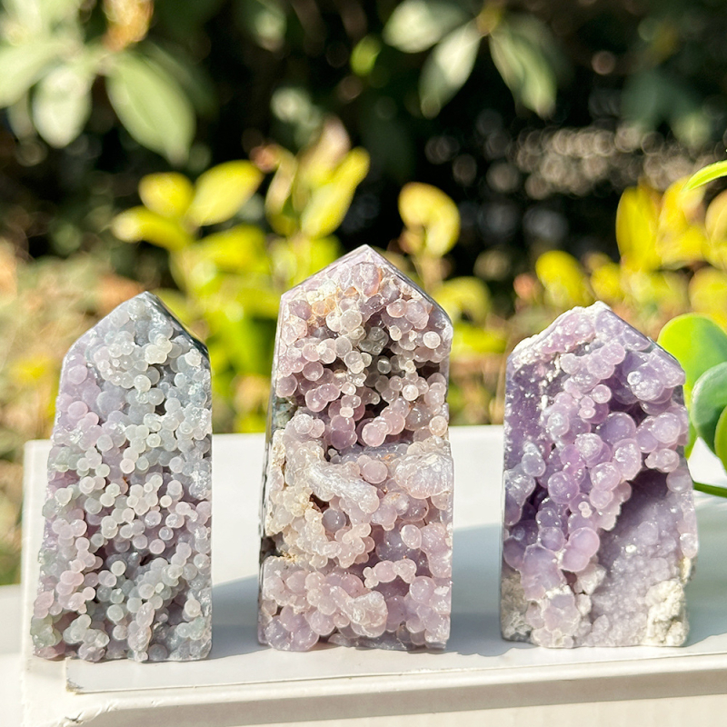 Grape Agate кристална колона, шестостенна призма, минерален образец