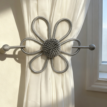 Zavjesna kopča s podesivim užetom za prozirne zavjese — poliester + PVC cijev; skandinavski stil; marka: A family of friends; nije moguće prilagoditi