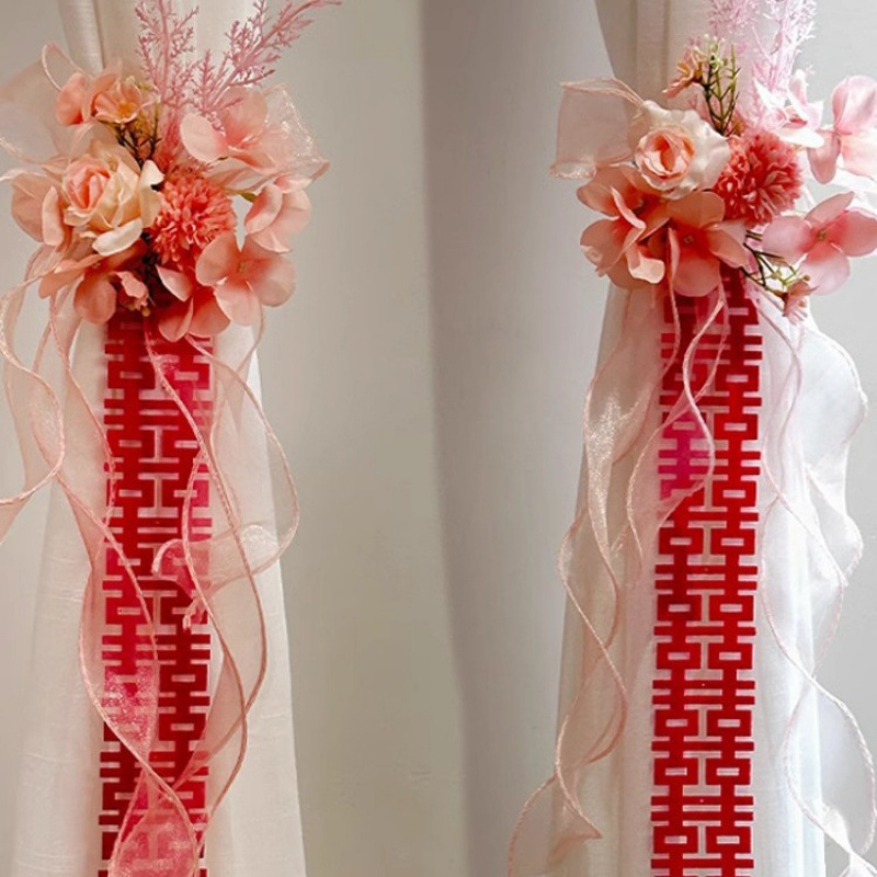 Esküvői szobai dekorációs készlet: gyapjúfonalból készült girland, Dupla Boldogság felirattal, nappali és hálószoba számára való függönykötők