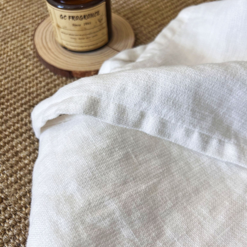 Lininis gazos rankšluostis voniai su išsiuvinėtu logotipu, 295 g, 100% linas