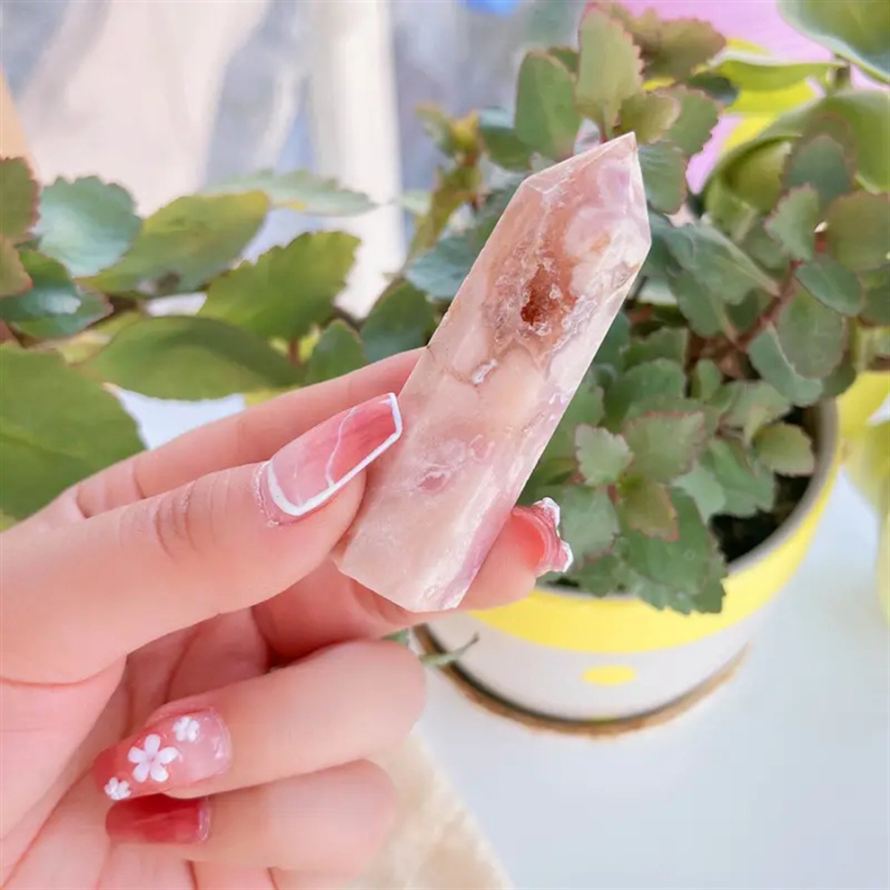 STONE BROTHERS Натурален Cherry Blossom агат — шестогранен призмен камък за декорация, гравиран и полиран
