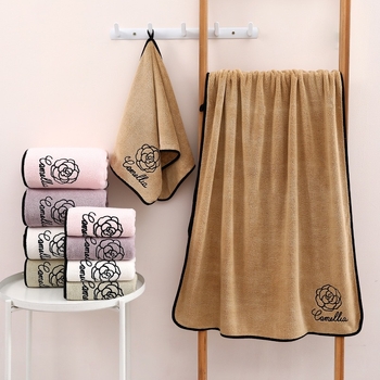 Vonios rankšluosčių ir veido rankšluosčių komplektas iš fliso, siuvinėtas, 150D, 80–100 g