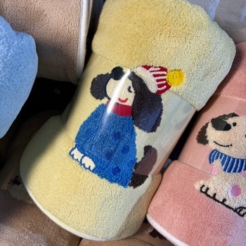 Šuns tematikos vonios rankšluosčių komplektas, minkštas koralinės fliso audinys, 100D siūlai, spauda, džakardas, paprasta pynė, vonios/pliažo rankšluostis