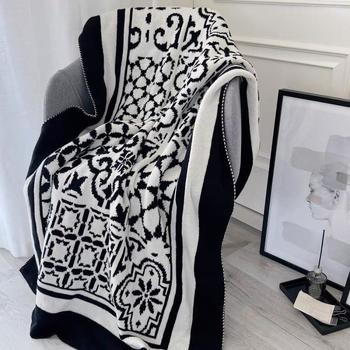 Keturių sezonų pledas, retro šviesos prabangaus stiliaus, akrilas, 500–799 g, vienalytis raštas, premium klasė, stilius 109835873