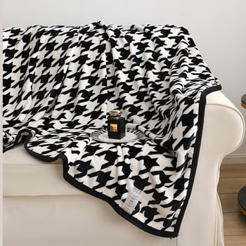 Одеяло – фланелено луксозно с принт houndstooth – мултифункционално за пролет и есен, тегло 230 г