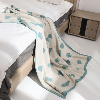 Плед от акрилно влакно, модел със сърце, тегло 500-799 g, модерен минималистичен стил, за всички сезони