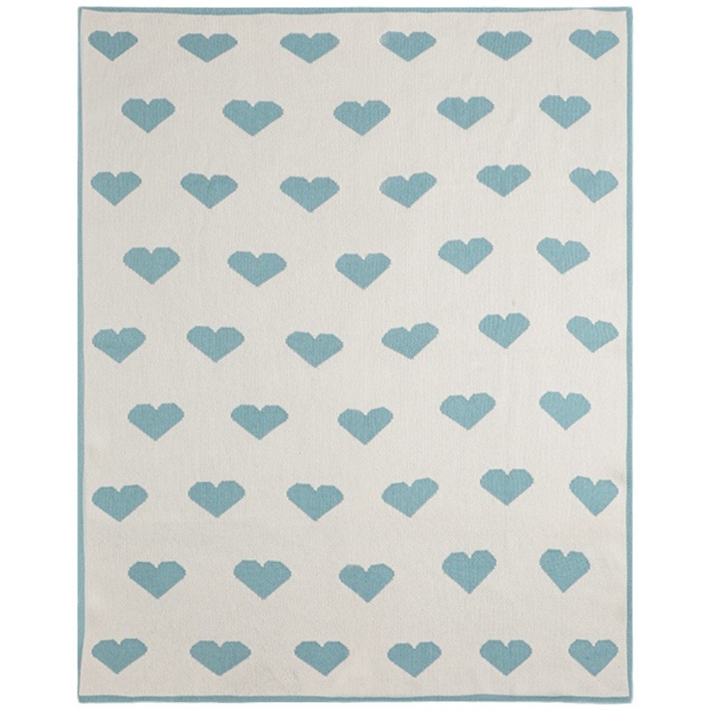 Плед от акрилно влакно, модел със сърце, тегло 500-799 g, модерен минималистичен стил, за всички сезони