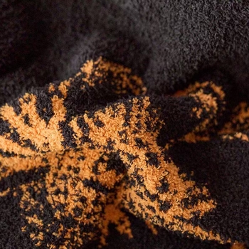 Pătură din bumbac cu ciucuri de catifea, imprimeu leopard – patru anotimpuri, 1000–1499 g, Premium, stil modern minimalist