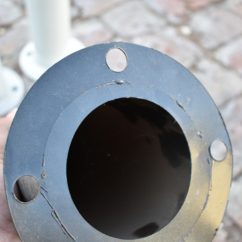 Acélcsőből készült ütközésgátló oszlop közúti közterületeken, kereszteződéseknél és parkolókban