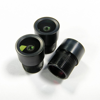 Fiksuoto fokusų objektyvas – 120° plataus kampo, fokusavimo ilgis 3.65 mm, maksimalus diafragma 2.0, filtrų skersmuo 10 mm