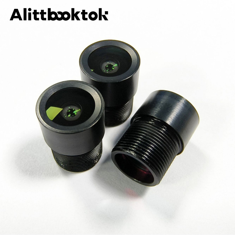 Fiksuoto fokusų objektyvas – 120° plataus kampo, fokusavimo ilgis 3.65 mm, maksimalus diafragma 2.0, filtrų skersmuo 10 mm