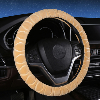 Plišano pokriće volana XF653 • Marka: Embossing • Materijal: pliš • Prilagodba: Da • Kompatibilnost: odgovara većini automobila