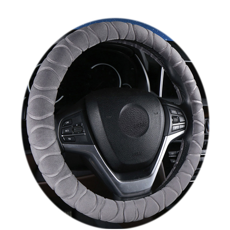 Plišano pokriće volana XF653 • Marka: Embossing • Materijal: pliš • Prilagodba: Da • Kompatibilnost: odgovara većini automobila