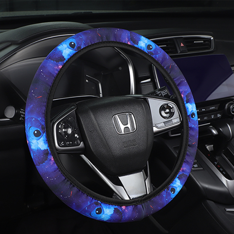 Rugalmas kormánykerék-huzat karikatúra dizájnnal, belső gyűrű nélkül, minden évszakban használható, felület ice silk.
