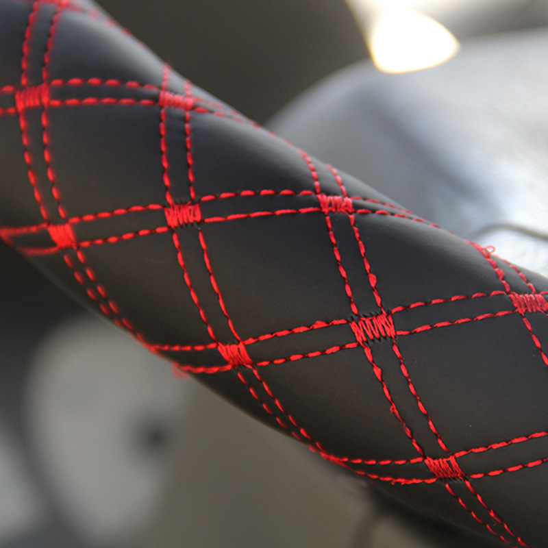 Kormánykerék huzat műbőr, kockás mintával, univerzális illeszkedés, csúszásmentes