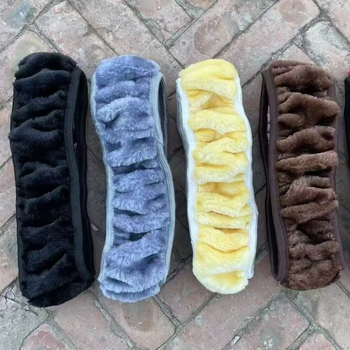 Kormánykerék borító mesterséges plüssel, téli használatra, univerzális rögzítés, minden autómárkához, testreszabható