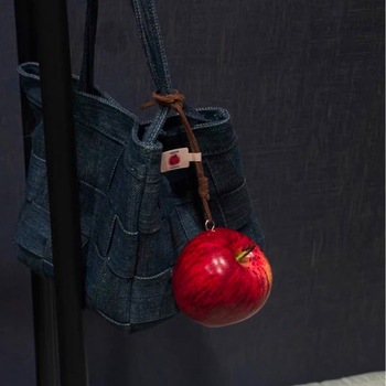 Автомобилна висулка под формата на ябълка — реалистично пластмасово декоративно изделие за интериор на колата, стил китайска традиция, висулка за огледало