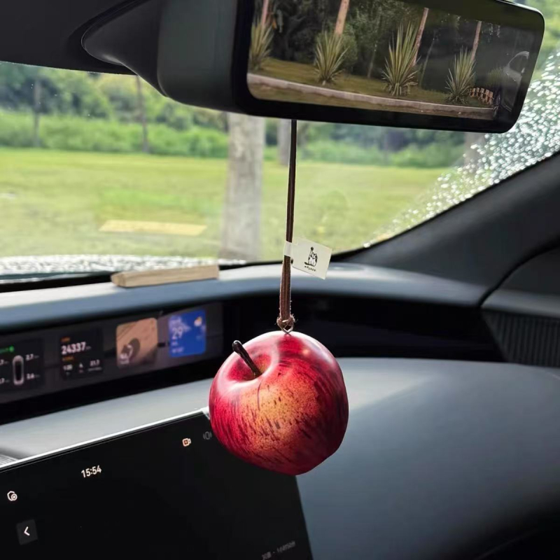 Автомобилна висулка под формата на ябълка — реалистично пластмасово декоративно изделие за интериор на колата, стил китайска традиция, висулка за огледало