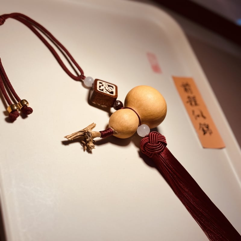 Automobilio papuošalas iš moliūgo su kutais, modernus vidaus dekoras galinio vaizdo veidrodžiui