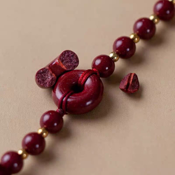 Cinabaro automobilio pakabukas galinio vaizdo veidrodėliui – kinų tradicinio stiliaus vidinis dekoras, automobilių papuošalas