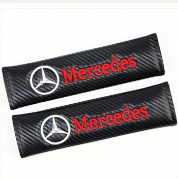 Navlaka za rameni dio autosigurnosnog pojasa s karbonskim uzorkom, praktična PU koža, težina 0,2 kg, logo OK, dekorativni dodatak