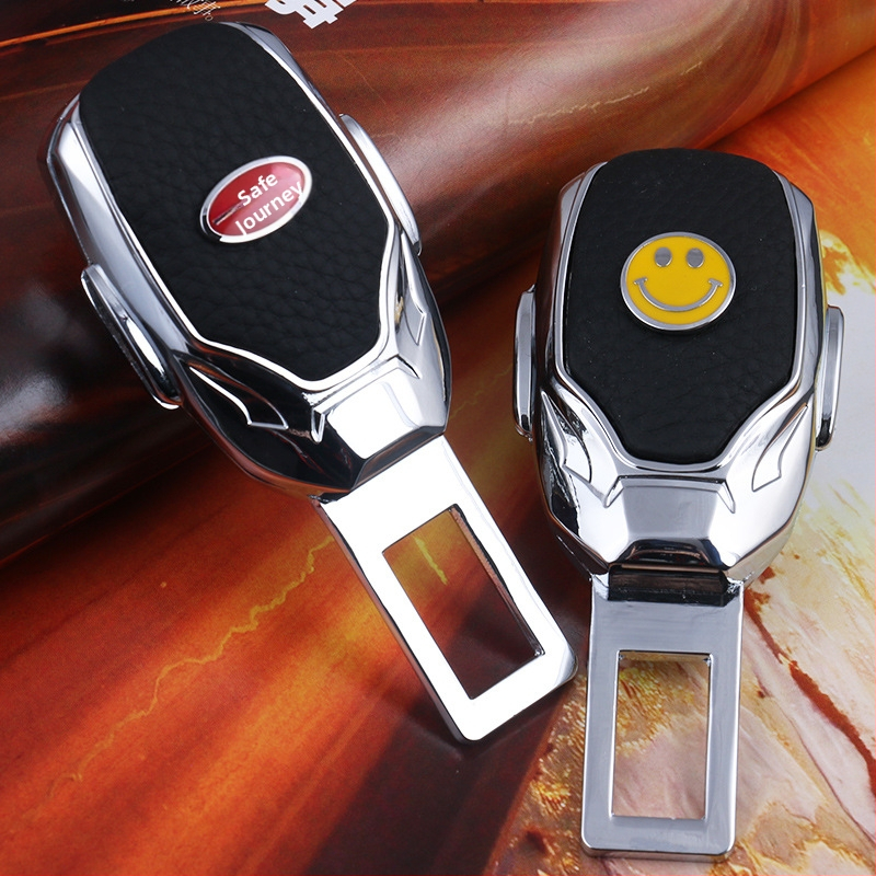 Vloženie do poistného pásu auta | hliníková zliatina a koža | vlastné logo | hmotnosť 0.1