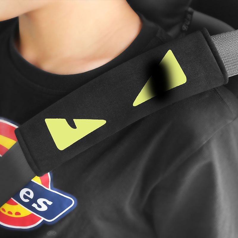 Autó öv vállvédő huzat logóval – Praktikus autókiegészítő, BOSIVPWSSY, 0,03 kg, személyre szabás nélküli