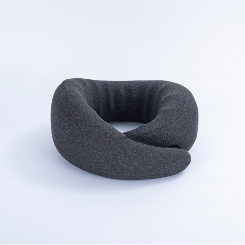 Kelioninis pagalvėlis iš atminties putų, U formos kaklo pagalvė, pieno veliūro užvalkalas, modernus minimalistinis stilius