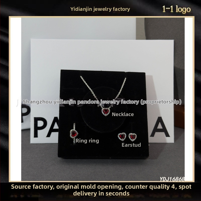 Trodjelni set nakita: naušnice, ogrlica i narukvica, križni lanac, privjesak od bakra, srebrni premaz, motivi srce/kapljica/zvončić, proljeće 2025