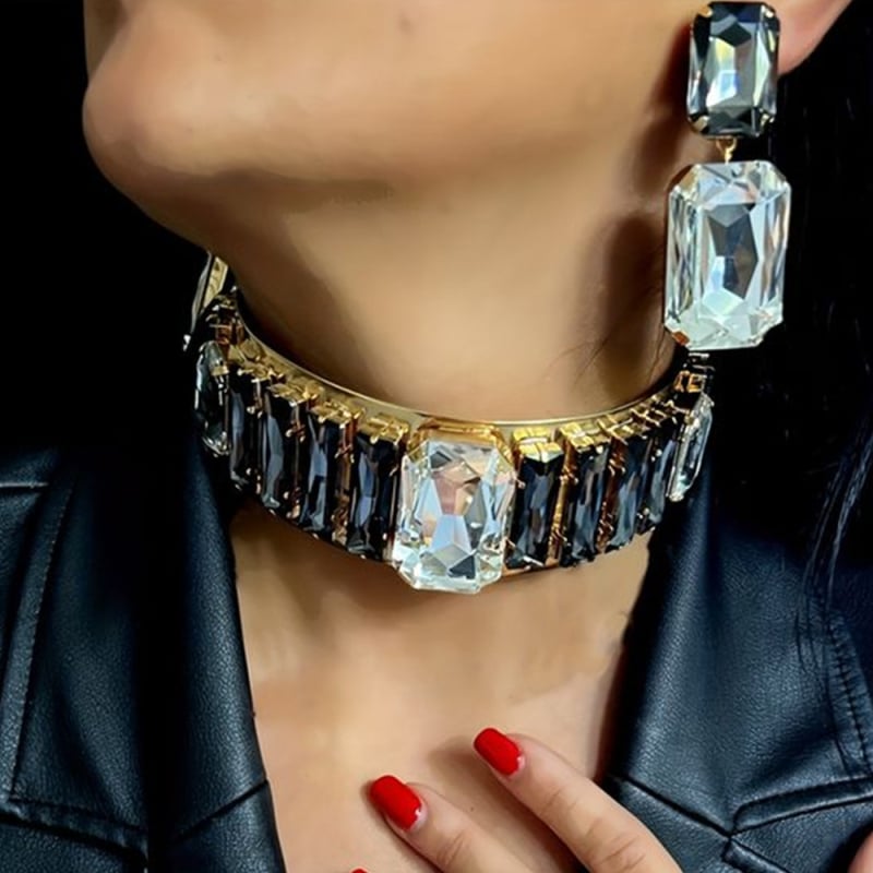 Trodjelni set nakita s rhinestones: ogrlica i naušnice s blok uzorkom, klasični lanac, bez privjeska