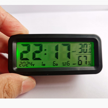 USB-C töltésű, napelemes digitális autóhőmérő és páratartalom-mérő, automatikus háttérvilágítás, 0,1°C felbontás