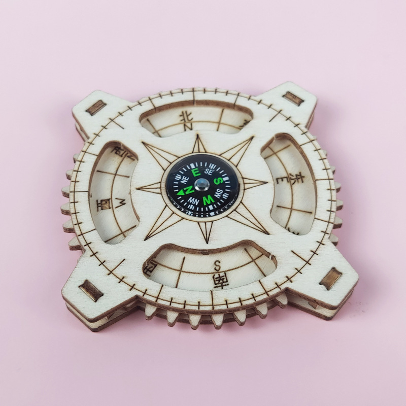 Дървен комплект за направи си сам компас за деца — STEM образователна играчка, подходящ за деца 7–14 г., развива ръчно-очна координация и когнитивни умения