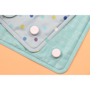 Padă de gheață pentru mașină cu pernă de apă din cristale de gheață, material PVC, pernă răcire gonflabilă, protecție împotriva insolației și răcire, greutate 215 g